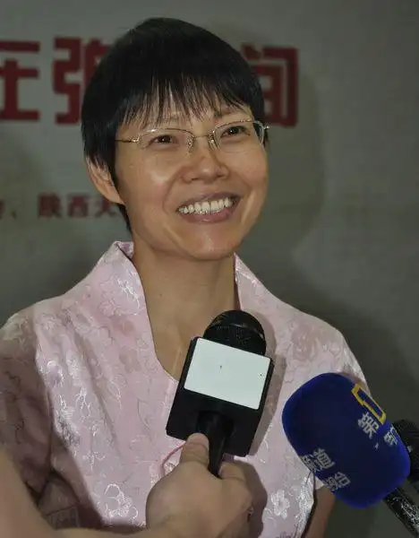 聂卫平首任妻子是与他青梅竹马的孔祥明,两人因围棋相识再到成为夫妇