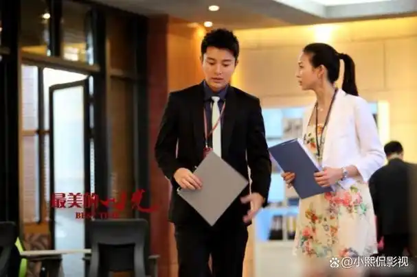 《最美的时光》是一部以现代都市为背景的电视剧,讲述了苏曼和宋翊这