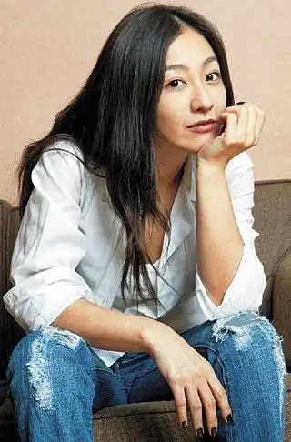 p>李美妍 i>(         ,lee mi yeon) /i>,1971年9月23日出生,毕业于