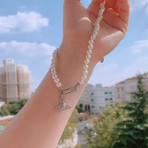 西太太后薇薇安vivienne多钻土星别针金色银色ins项链