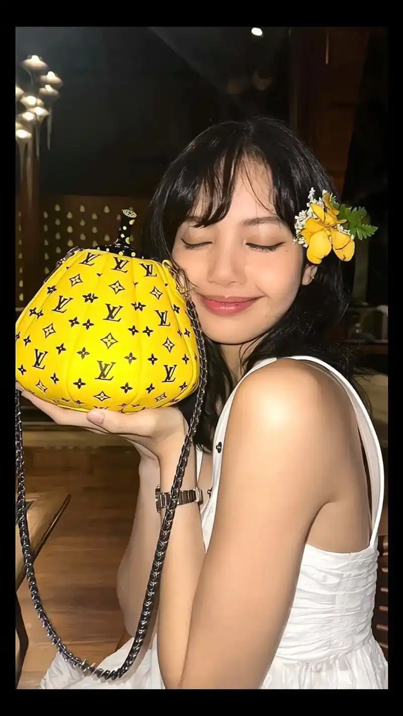 lisa个人ins更新照片0591! #分享照片 #lis - 抖音