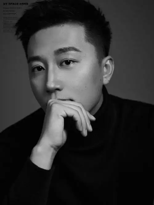 拍一组高级男士肖像吧[调皮]每一张都是大片